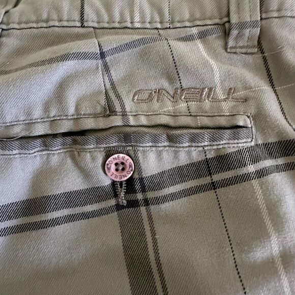 Oneill Shorts Men's 32 Gray Tartan Plaid Chino 11 Inseam Preppy Golf Casual Surf - Picture 4 of 5